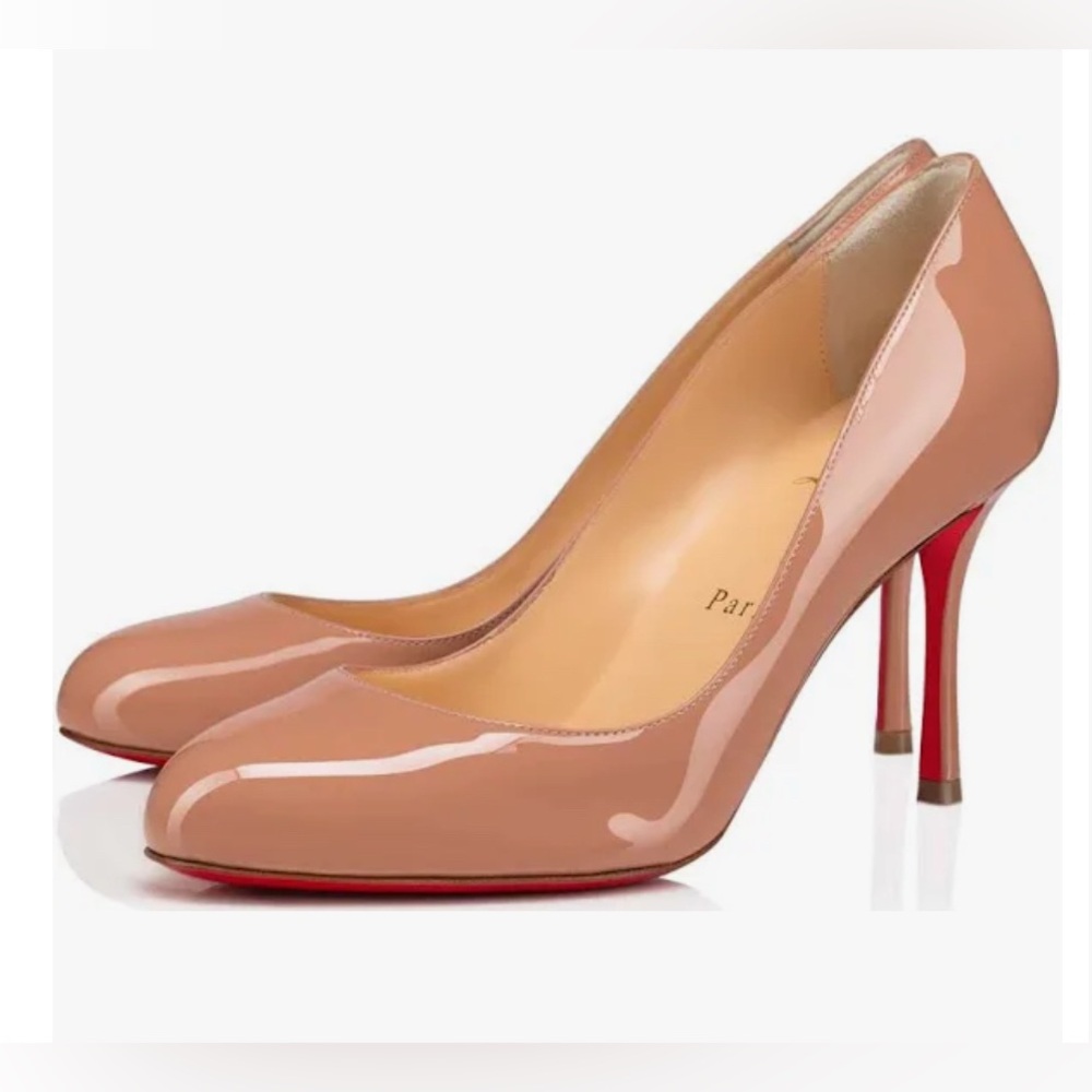 ♥️Christian Louboutin Dolly Patent Pump♥️